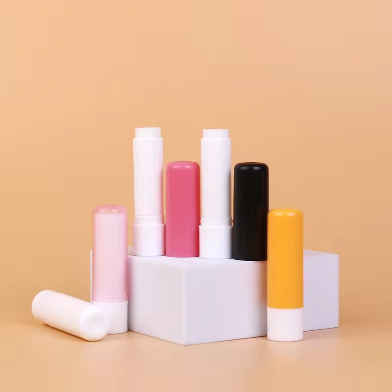 Wholesale Bulk Soft Skin Friendly Plastic Lip Container Chapstick Custom Logo Natural Ingredient Beeswax Flavour Honey Lip Balm